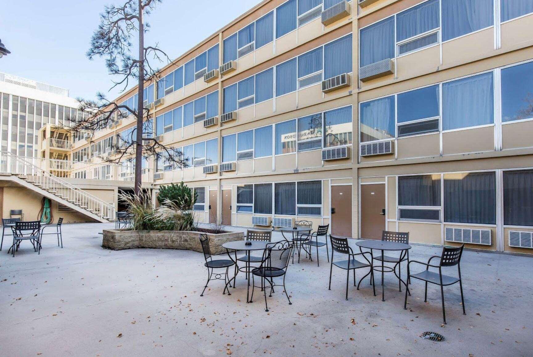 Baymont By Wyndham Great Falls City Center Exterior photo