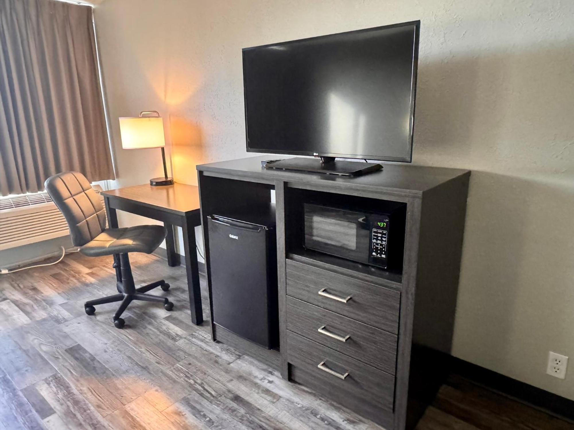 Baymont By Wyndham Great Falls City Center Exterior photo
