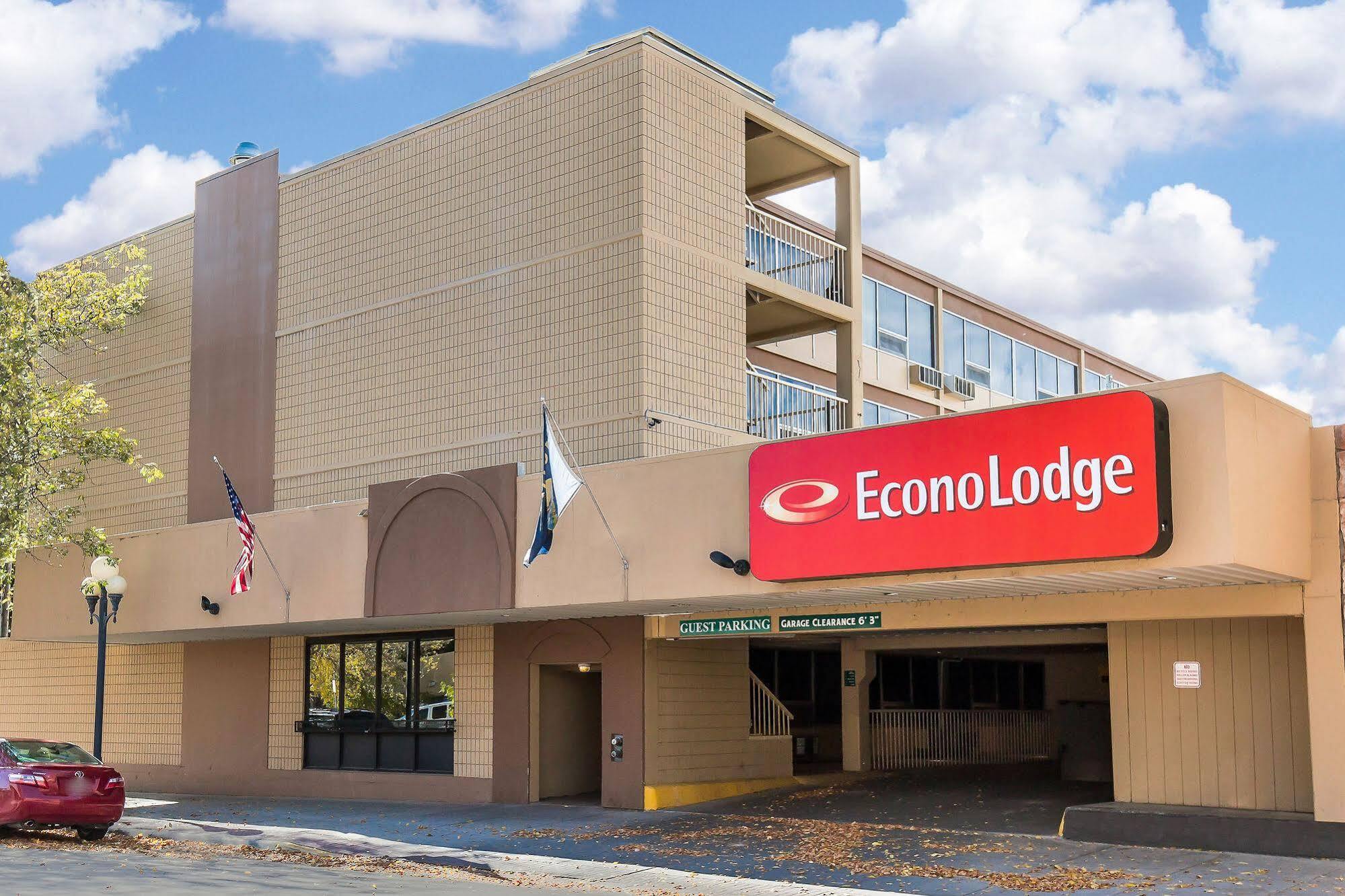 Baymont By Wyndham Great Falls City Center Exterior photo